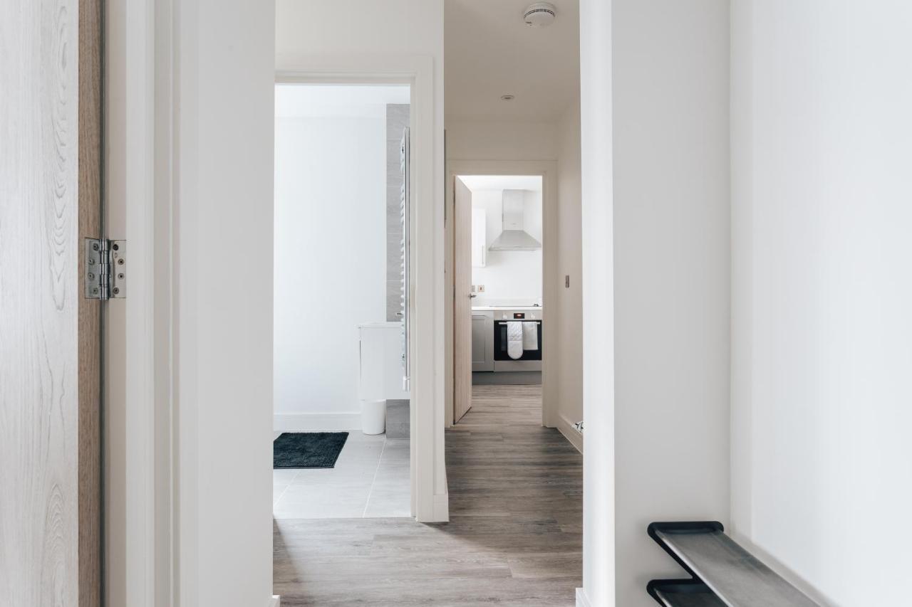 Central 2 Double Bedroom Flat With Parking Борнмът Екстериор снимка